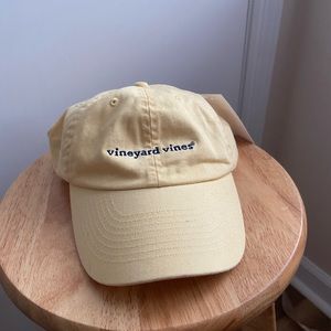 NWT Vineyard Vine Hat